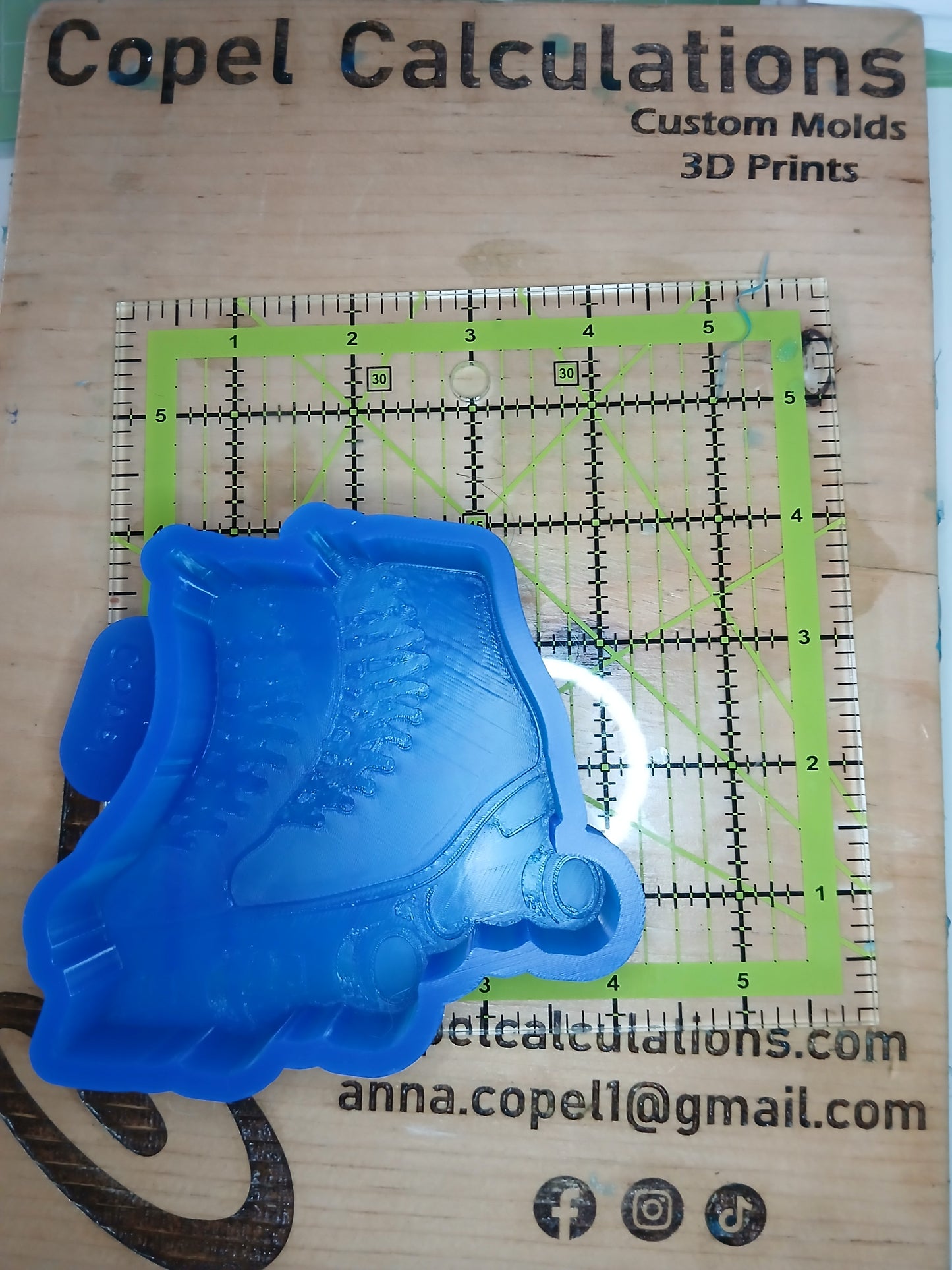 Skates