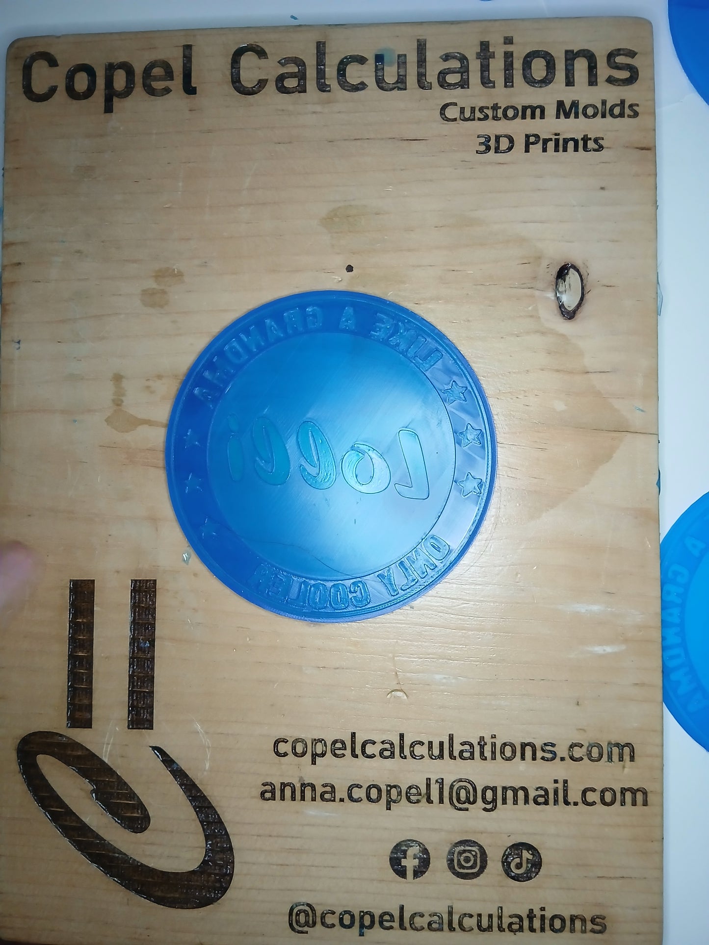 Grandma (inserts for 4" round)